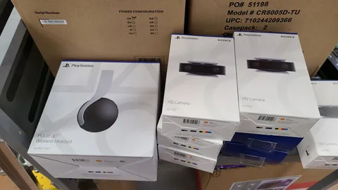 First box-shots of Pulse 3D and PS5 HD Camera in the wild