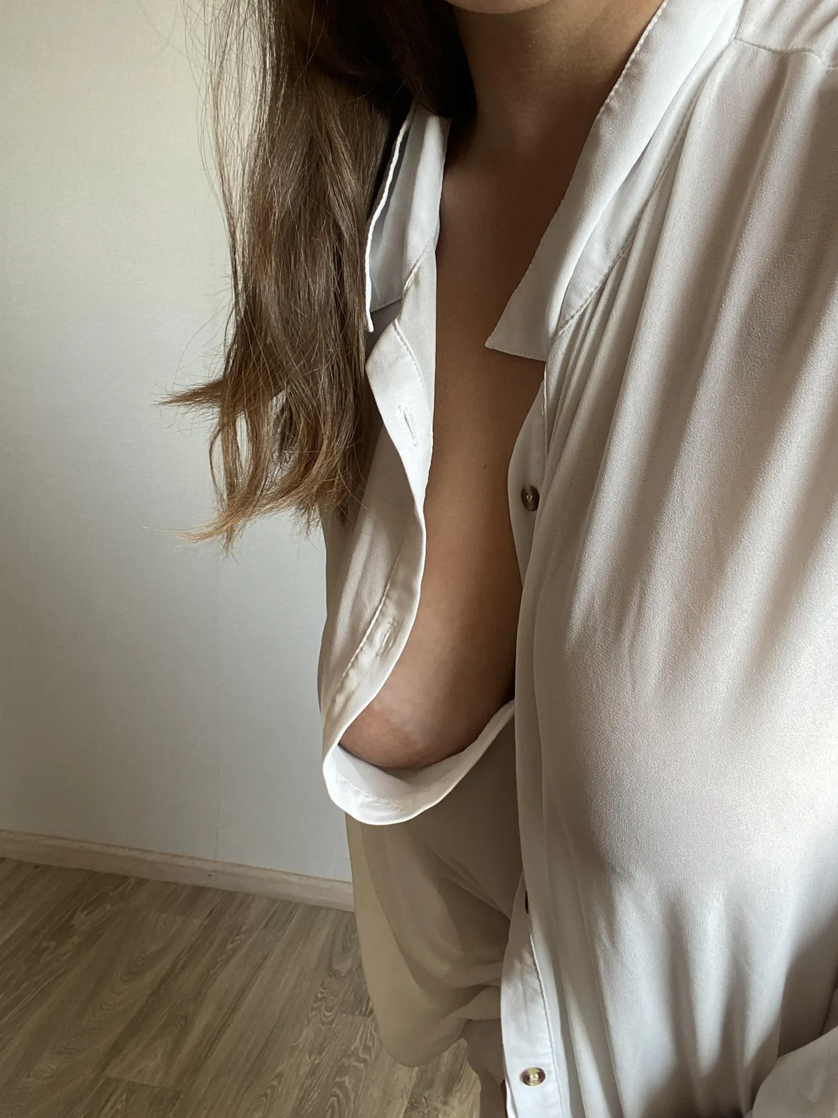 Oops, what to do, she's looking out like that