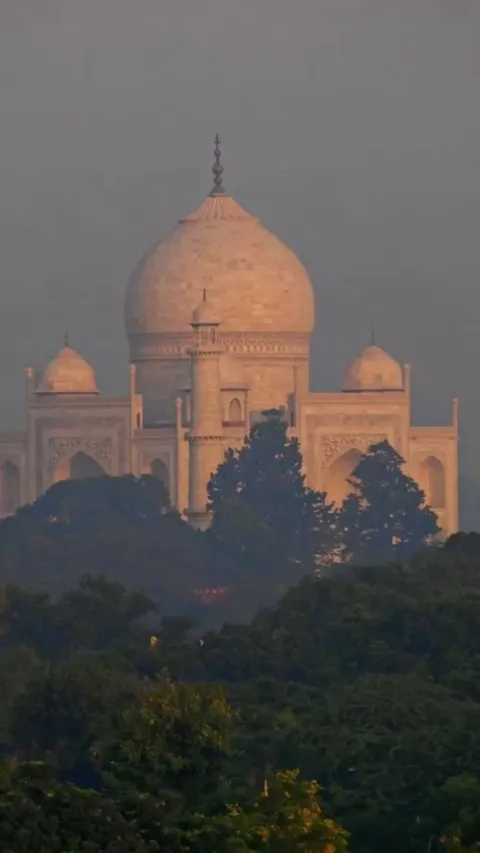 An aerial view of the Taj Mahal and its surrounding complex, its sheer scale only truly hits you when you stand before it in person.