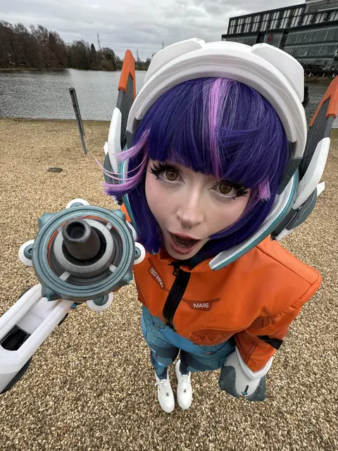 Hello!! I cosplayed Juno last weekend ! I hope you like it! :D