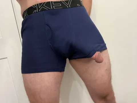 Shake your ass for me