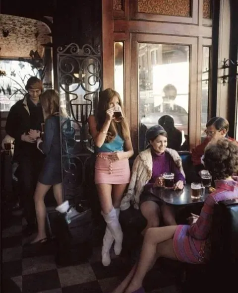 London pub 1967