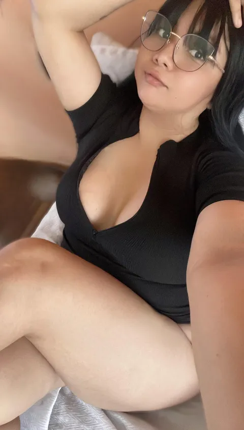 My formal request to sit on your dick or face