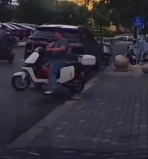 Trying to recover from a crash [jet2 sound removed]