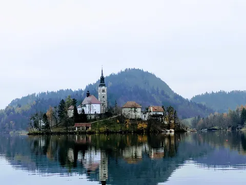 While backpacking in Europe last Fall, a local told me to catch a bus to Lake Bled, Slovenia. One of the prettiest places I've found