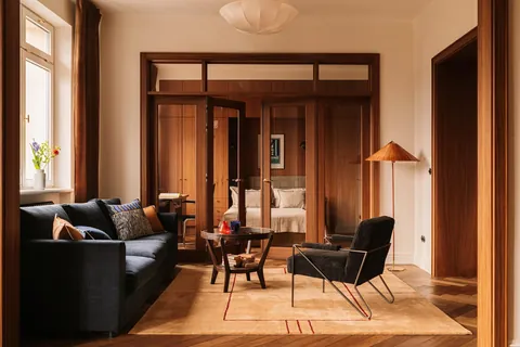 Living room of an apartment in Warsaw, Poland. [1920x1281]