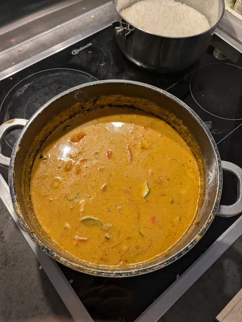 Cooked curry for the past 2 hours only to find out the Zucchini tasted bitter...I have to trash it now