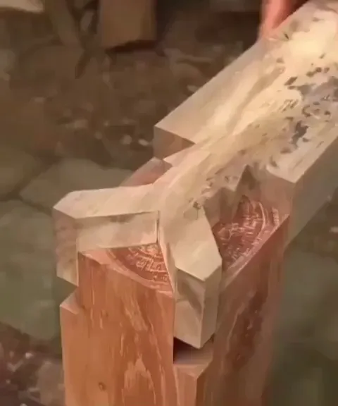 Traditional Japanese woodworking without nails
