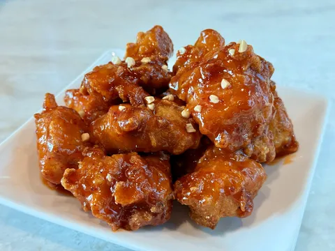 Korean fried chicken from Seoul