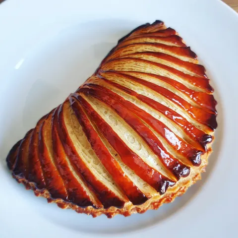 Puff pastry apple turnover