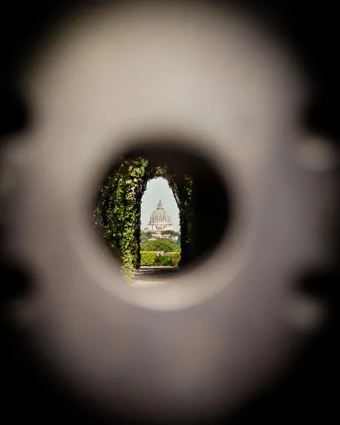 ITAP of a keyhole in Rome