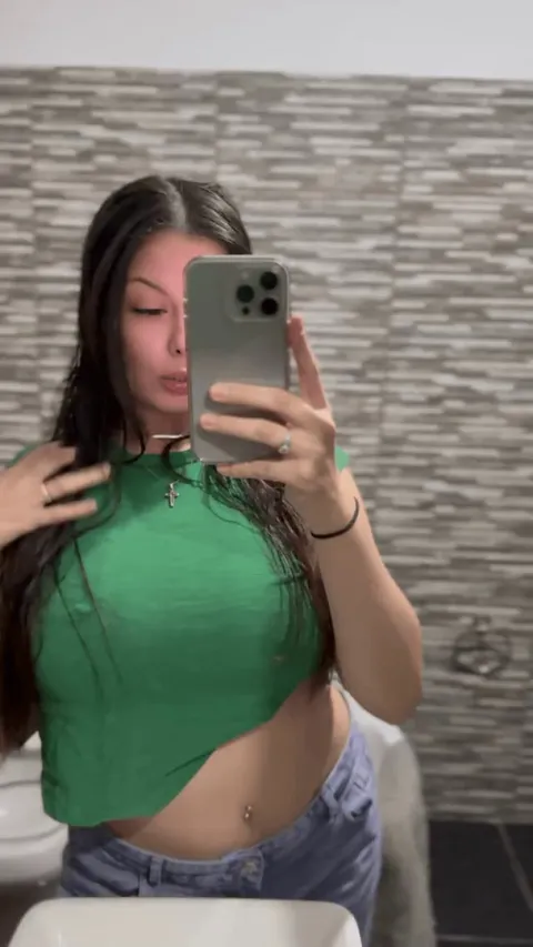 i will suffocate you with my latina tits [reveal]