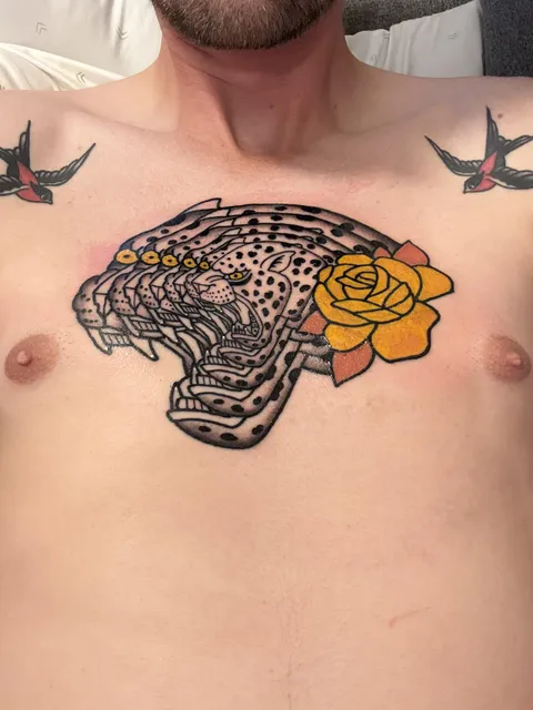 Chest banger @lukisha_1 in NYC