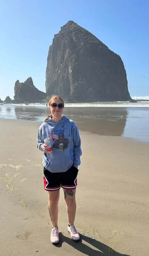 27F just discovered this group. Give me your best roast