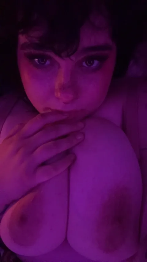 Huge K cup tits. Ya like?