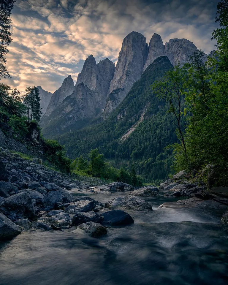 Sunrise in the Dolomites, Italy [OC][1080x1350]