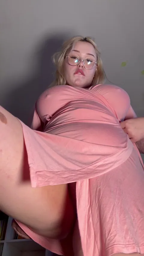 Can a girl be chubby and still look delicious?