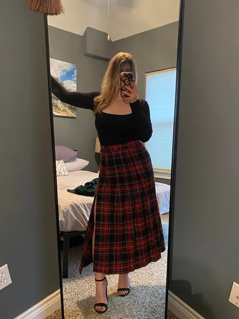 Holiday Party Outfit choices: Green, plaid, or pants?