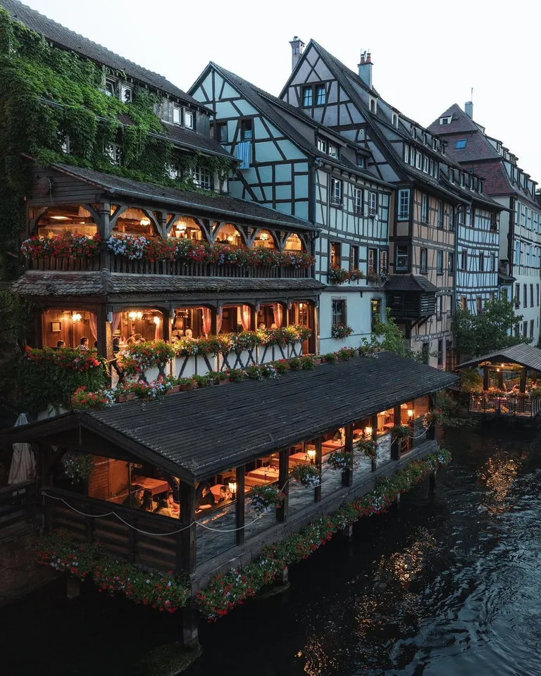 This Riverside Restaurant
