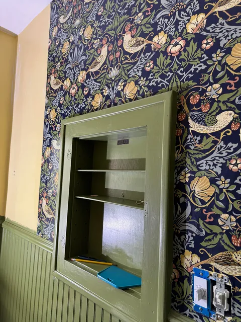 2 days and $200 later, a quick guest bathroom makeover on our 1927 home.