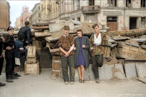 The Warsaw Uprising in Color 2