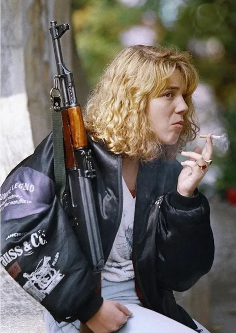 A Bosnian woman defending Sarajevo in 1992