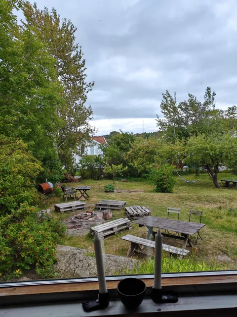 a simple yet very cozy cabin I stayed in Brännö (Sweden 🇸🇪)