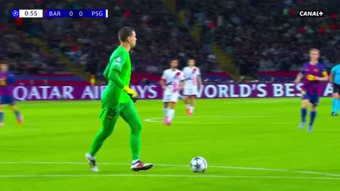 Lamine Yamal’s run and dribble against PSG 1’