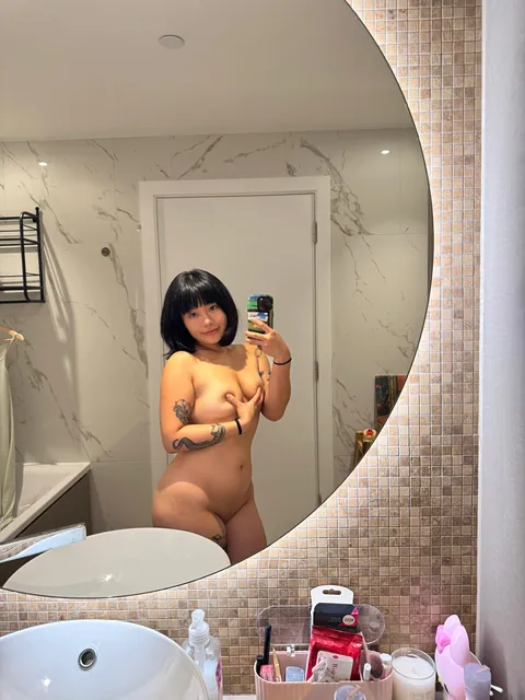 Make up or no make up?