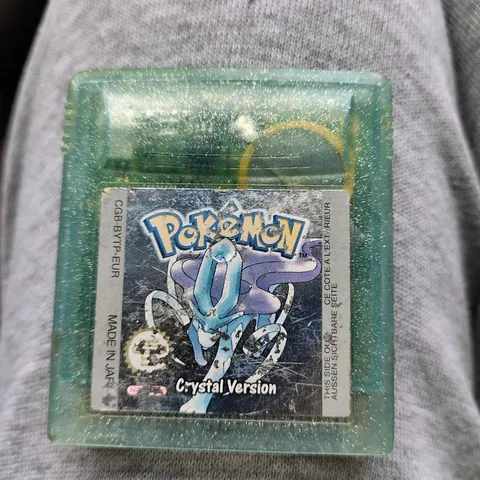 Cleaned and saved this Pokémon crystal from the trash someone was going to throw it away 😭