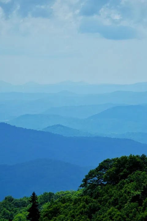 Blue Ridge Mountains (OC) [4000 x 6000]