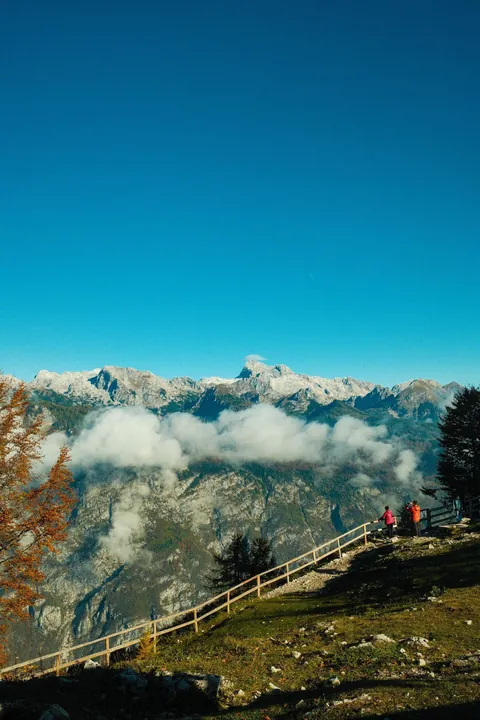 Didn’t know Slovenia was This Pretty in Fall 🍂🏞️