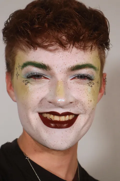 🤡 What do yall think, do we like a clown with freckles or keep it flat white?👀 (shot on Canon M50, no AI)