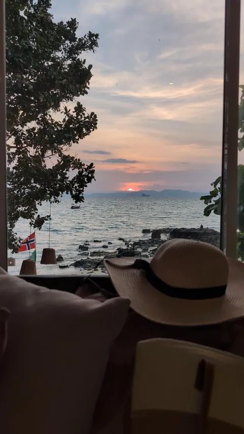 I went to Thailand and it was stunning.