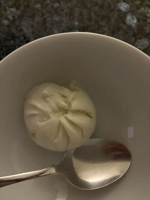 my scoop of ice cream looks like a steamed bun