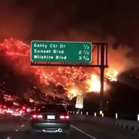 During the 2018 wildfires, this man captured his drive to work in the morning
