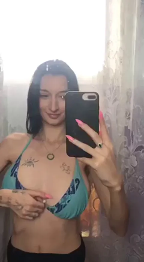 Big natural bikini reveal