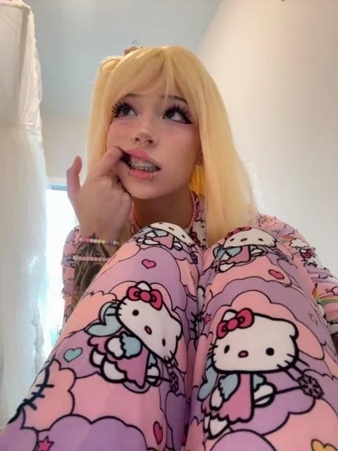 So horny i can hardly resist touching myself ~