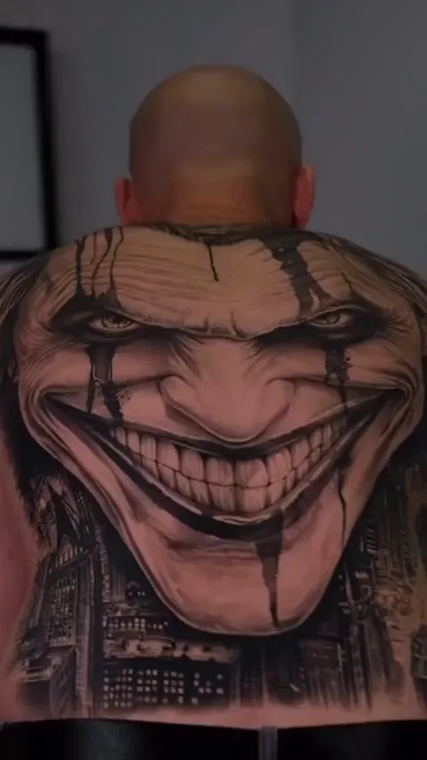 Damn that Back Tattoo 🔥