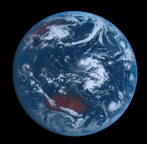 This image of Earth was taken today by Japanese Himawari-8 satellite.
