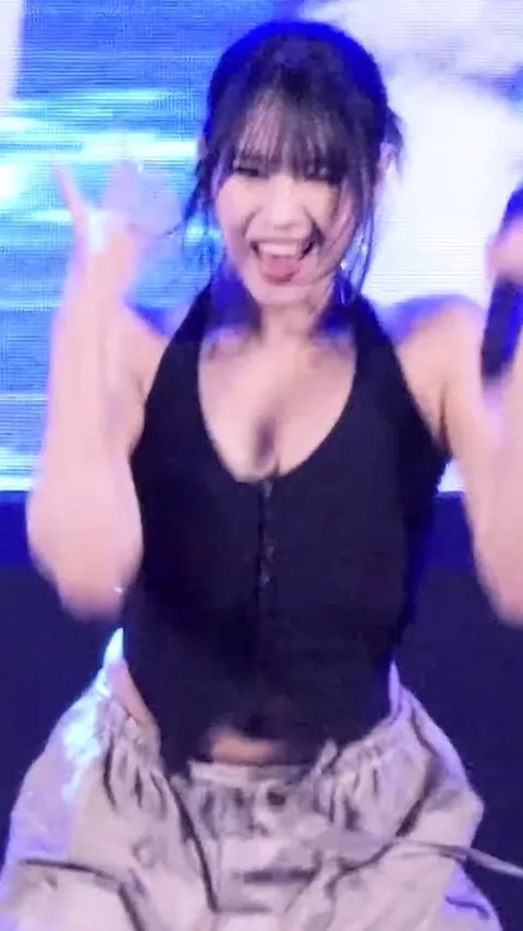 KISS OF LIFE - Natty