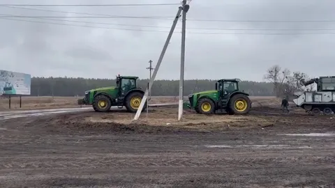 The Ukrainian Farmer free-for-all continues this time with a Tor-M1 Surface-to-Air Missile system