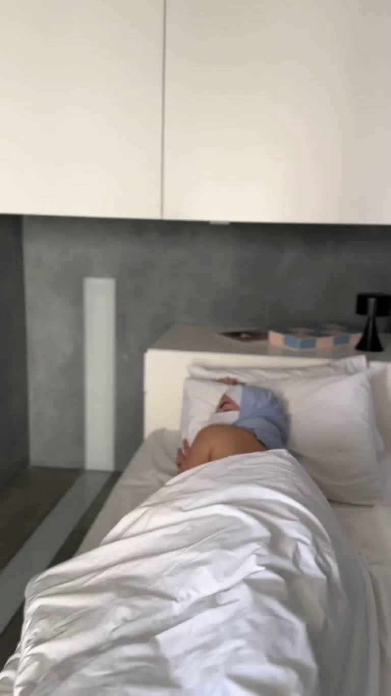 What would you do if you found yourself in bed with a sexy Arab girl?