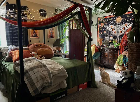 rearranged the bedroom a bit... now its time to work on the gallery wall (: