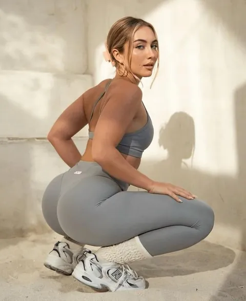 Non nudes stay on top