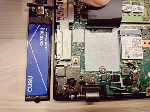 Life as an idiot can be really taxing: For months I waited for the cheapest 1TB NVMe to get even cheaper...and forgot that I can only fit the chubby, short style. Dæmmit.