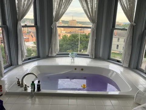 Spent a night at a B&amp;B, this was the best bath I’d ever had.