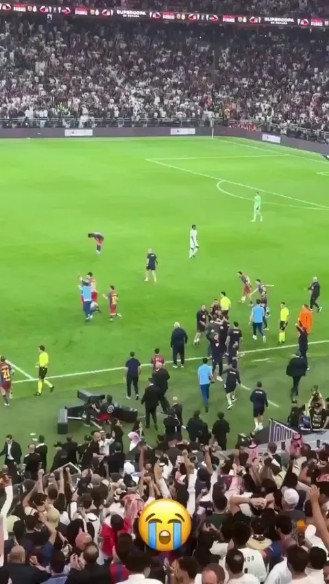 Arda Guler slips while trying to kick bottle at full-time whistle