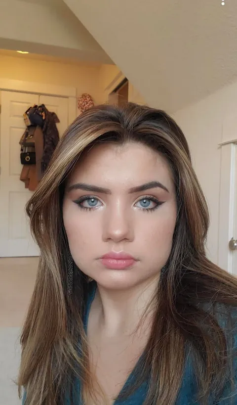 The beginning of my makeup journey vs now💄