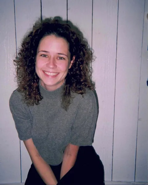 Jenna Fischer in 1995